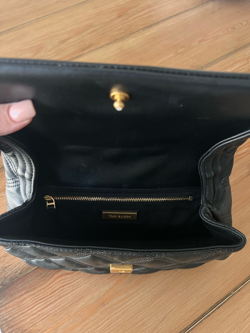 Tory Burch Quilted Leather Clutch - Black - Picture 5 of 10